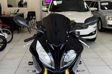 BMW S