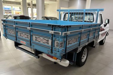 Ford F-1000