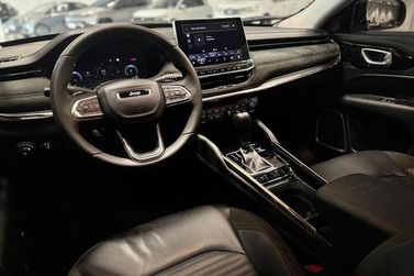Jeep Commander