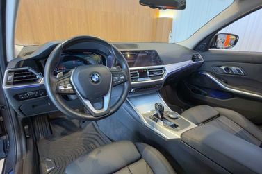 BMW 320iA