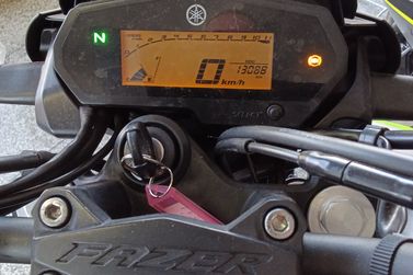 YAMAHA FZ25