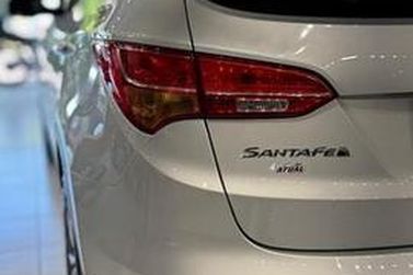 Hyundai Santa