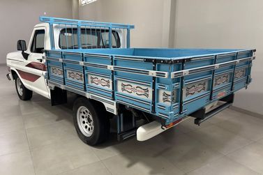 Ford F-1000