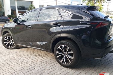 Lexus NX-200t