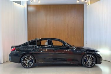 BMW 320iA