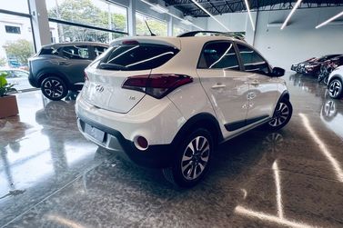 Hyundai HB20X