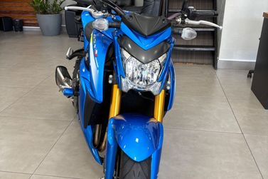 SUZUKI GSX-S