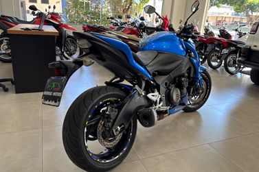 SUZUKI GSX-S