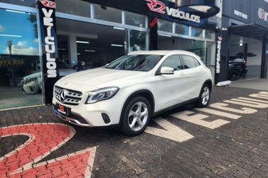 Mercedes-Benz CLA-200