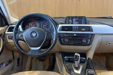 BMW 320iA