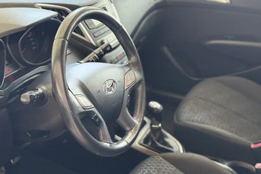 Hyundai HB20X