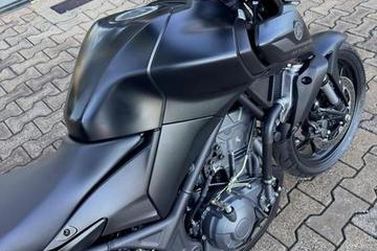 YAMAHA MT-03