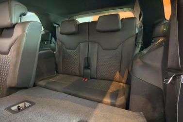 Jeep Commander