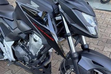 HONDA CB