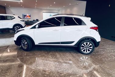 Hyundai HB20X