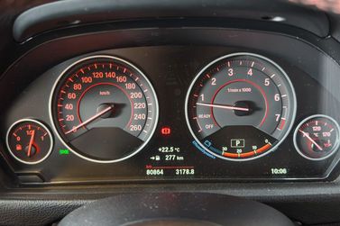 BMW 320iA