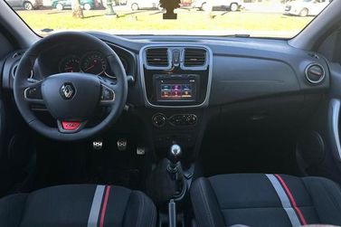 Renault SANDERO
