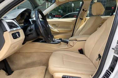 BMW 320iA