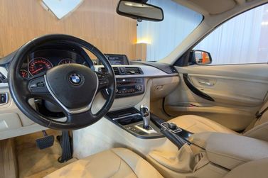 BMW 320iA