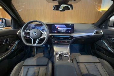 BMW 320iA