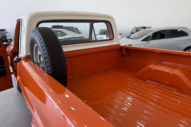 Ford F-100