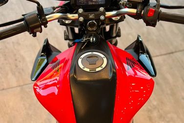 HONDA CB