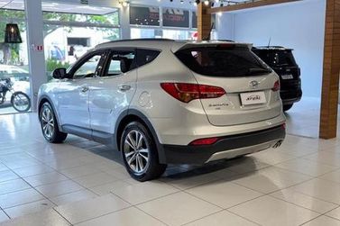 Hyundai Santa