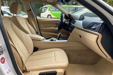 BMW 320iA