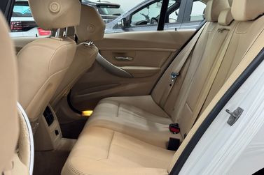 BMW 320iA