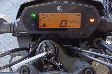 YAMAHA FZ25