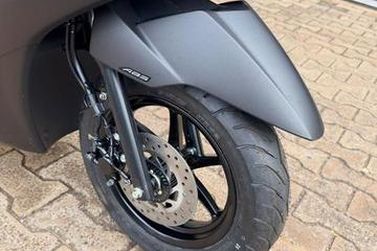 YAMAHA FLUO