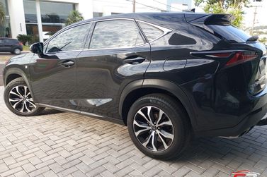 Lexus NX-200t
