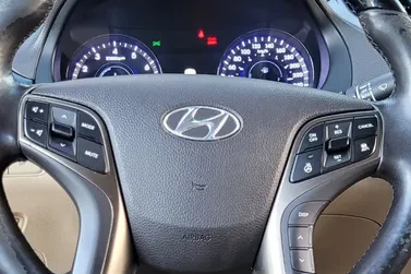 Hyundai AZERA