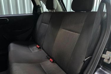 GM - Chevrolet Corsa