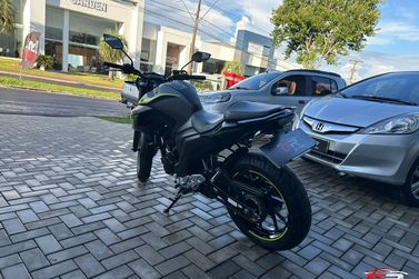 YAMAHA FZ25