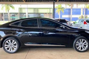 Hyundai AZERA