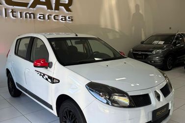 Renault SANDERO