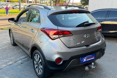 Hyundai HB20X