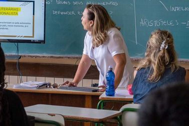 Rede estadual abre inscrições para contratar professores para Educação 