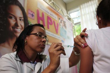 Secretaria da Saúde de SC adota esquema de vacinação em dose única contra o HPV