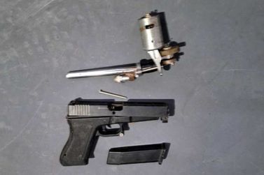 Policiais encontram arma de fogo de fabricação artesanal em Porto União