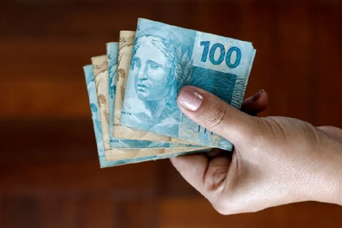 Pagamento antecipado do 13&ordm; do INSS come&ccedil;a nesta sexta-feira (24)