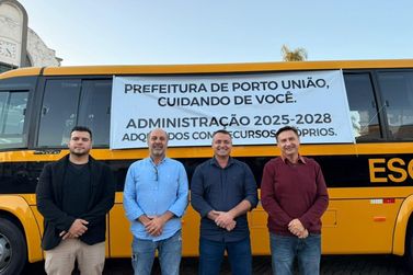 Prefeitura de Porto Uni&atilde;o adquire novo &ocirc;nibus escolar com recursos pr&oacute;prios