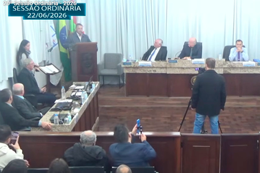 Discuss&atilde;o entre prefeito e vereadores marca sess&atilde;o da C&acirc;mara de Porto Uni&atilde;o