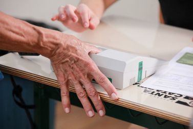 O novo perfil do eleitor catarinense pode mudar o &iacute;ndice de comparecimento em 2026