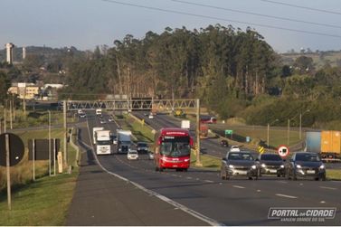 Feriado ter&aacute; mais de 600 mil ve&iacute;culos nas rodovias da regi&atilde;o, estima Renovias