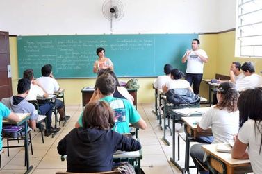 Estado abre processo seletivo com 5 mil vagas para professores
