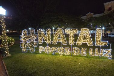 Po&ccedil;os de Caldas inaugura luzes de natal com 1 milh&atilde;o de microl&acirc;mpadas de LED