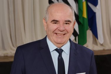Acidente envolve prefeito de Vargem Grande do Sul e motociclista