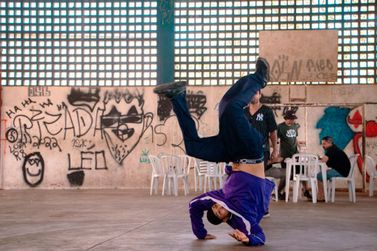 Cultura na Quebrada 5 re&uacute;ne graffiti, break, rap e oficinas em Vargem Grande do Sul